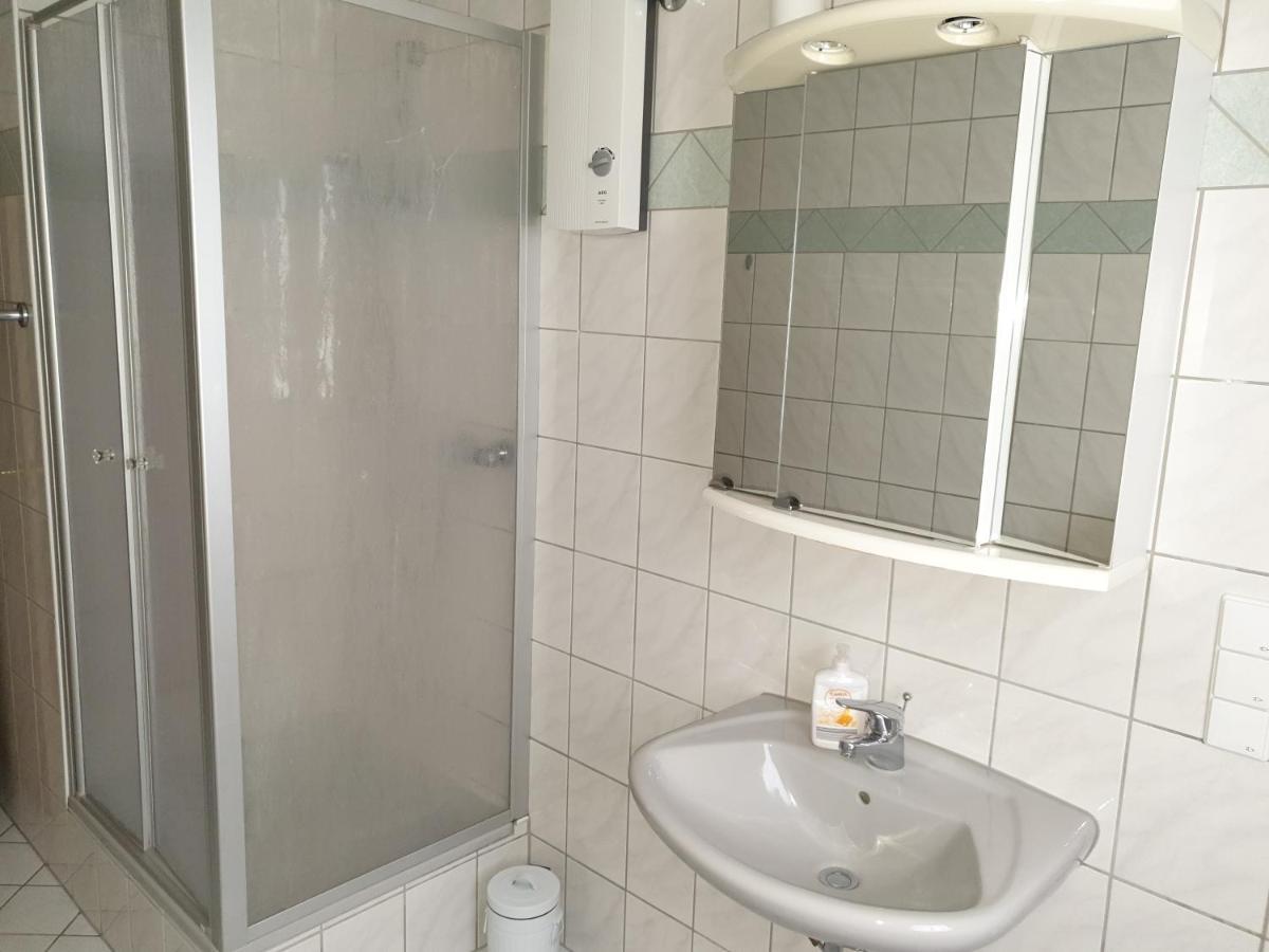 Pension Zum Adler Limbach  Zimmer foto