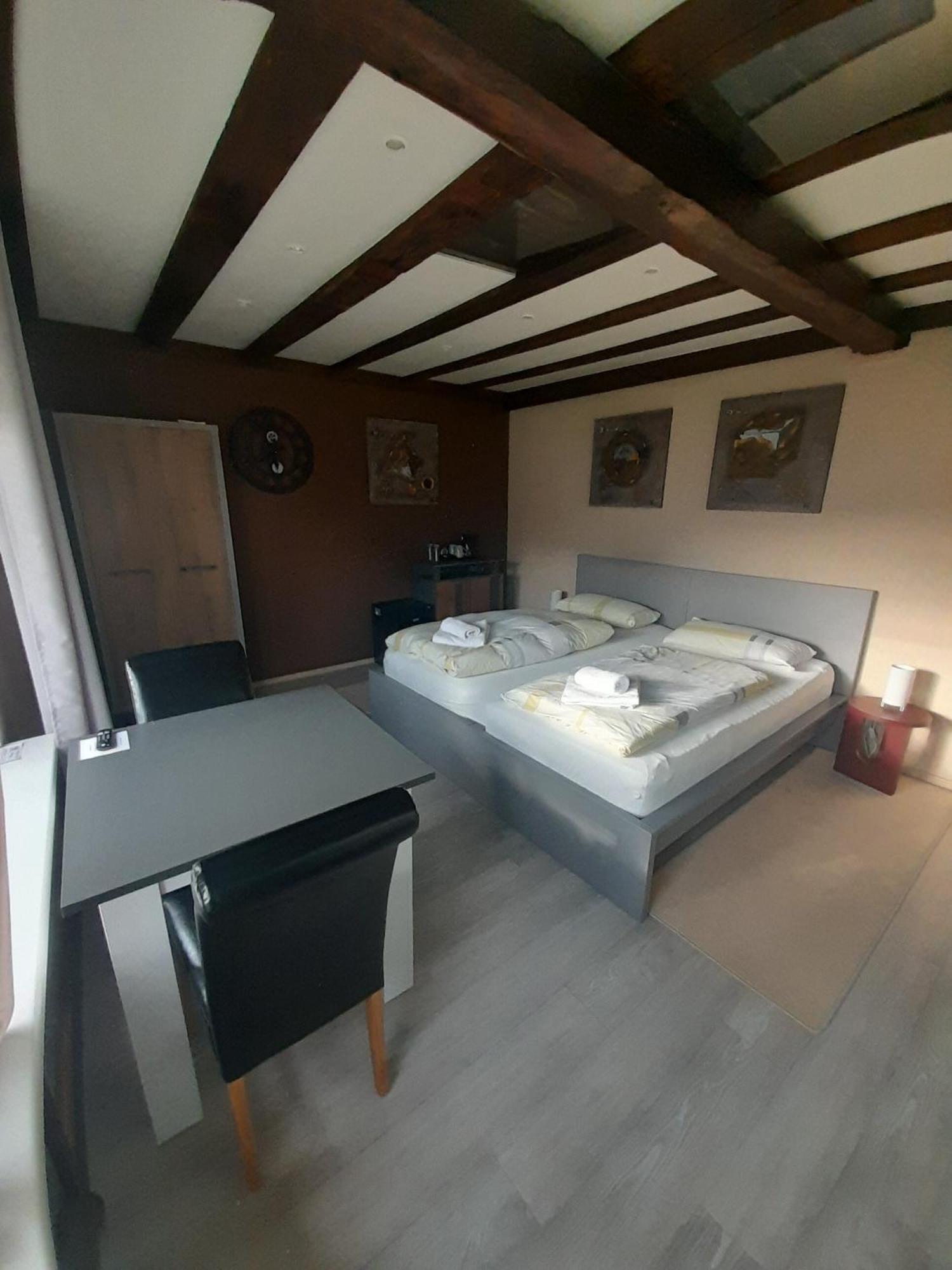Pension Zum Adler Limbach  Zimmer foto
